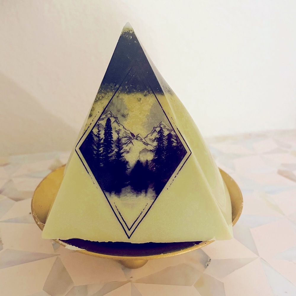 NWT Mountain Matcha Candle